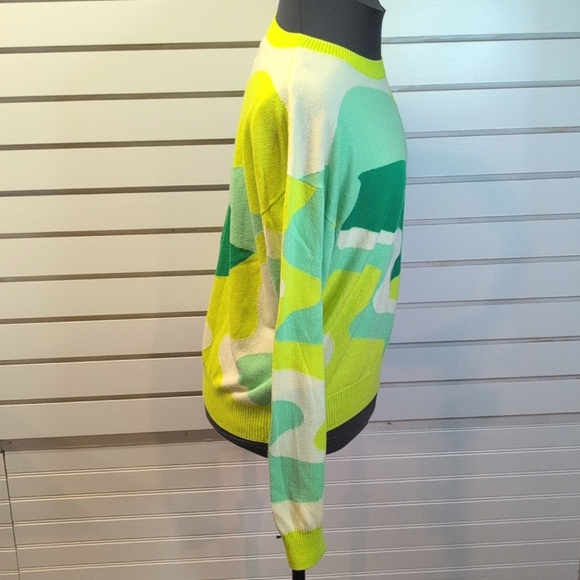 Future Collective x Alani Noelle abstract crew neck sweater green size Medium - Picture 3 of 7